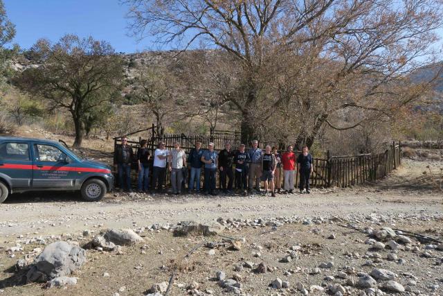 fig. 3. I partecipanti al workshop in visita a Katharo Plateau